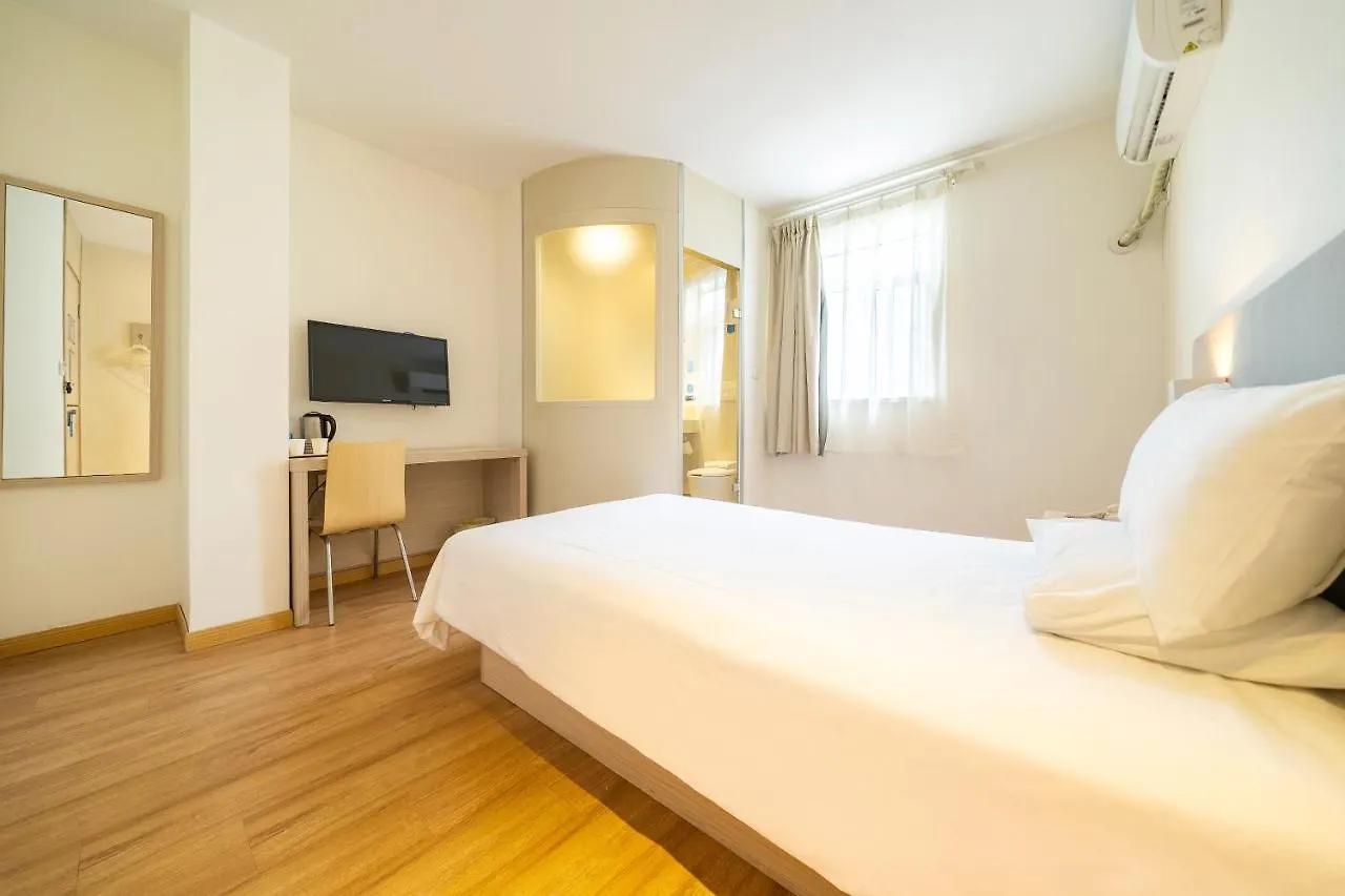 Hotel Hanting Shanghai Hongqiao Hub Railway Station